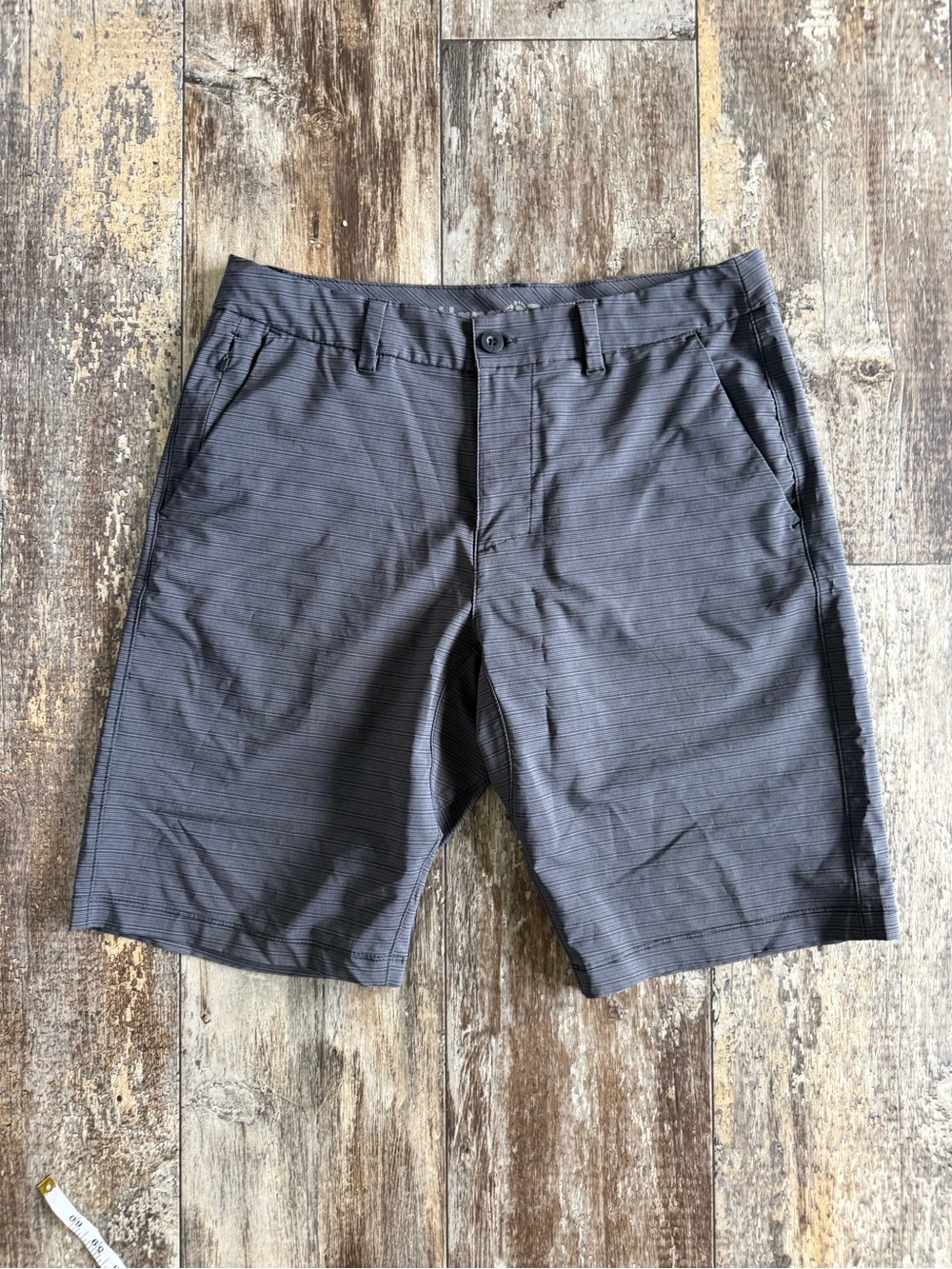 2 for $20 sale: Hang Ten gray plaid hybrid shorts - 11 inch inseam. 32